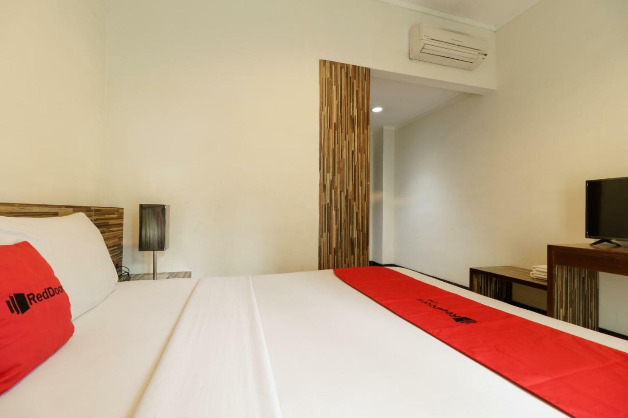 Reddoorz Plus @ Gunung Sahari 2 Jakarta Exteriör bild